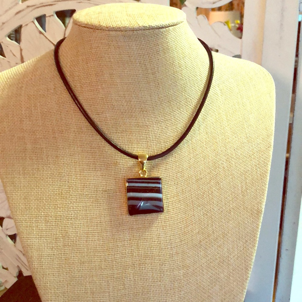 Sardonyx pendant on leather necklace